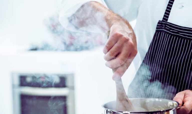 Cuisson coquelet chaleur tournante : temps et conseils pratiques